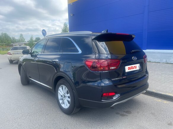 2019 Kia Sorento III Prime Рестайлинг, синий, 2750000 рублей - вид 5