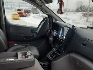 2011 Hyundai Grand Starex I, белый, 1200000 рублей, вид 5