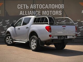 2010 Mitsubishi L200 IV, серебристый, 1249000 рублей, вид 5