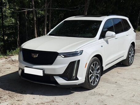 2021 Cadillac XT6 I, белый, 3800000 рублей, вид 2