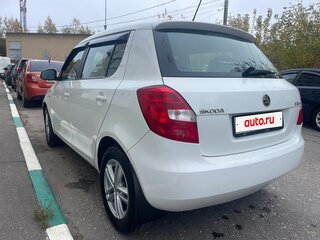 2013 Skoda Fabia II Рестайлинг, белый, 650000 рублей, вид 5