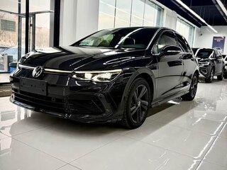 2022 Volkswagen Golf VIII, чёрный, 1930000 рублей, вид 2