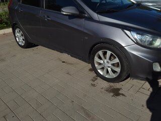 2011 Hyundai Solaris I, чёрный, 510000 рублей, вид 4