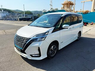 2019 Nissan Serena V (C27) Рестайлинг, белый, 2190000 рублей, вид 1