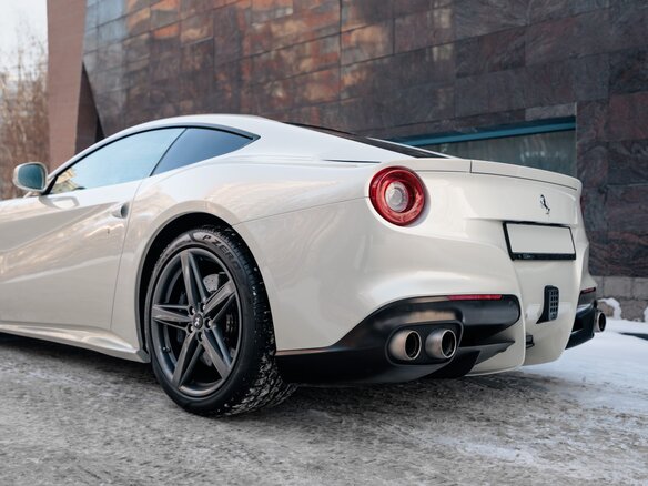 2014 Ferrari F12, белый, 26900000 рублей - вид 6