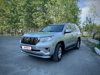 2017 Toyota Land Cruiser Prado 150 Series Рестайлинг 2, серебристый, 4200000 рублей, вид 1