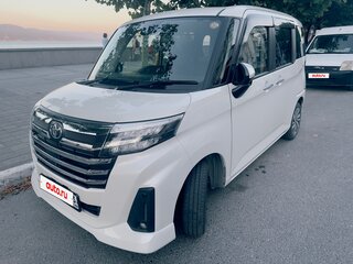 2021 Toyota Roomy I Рестайлинг, белый, 1250000 рублей, вид 2