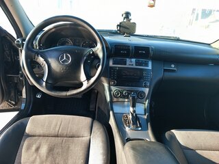 2005 Mercedes-Benz C-Класс 230 II (W203) Рестайлинг, чёрный, 810000 рублей, вид 5