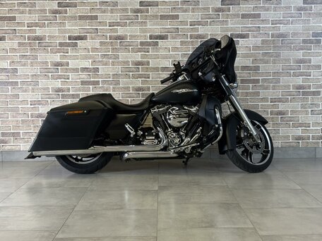 2014 Harley-Davidson Street Glide, чёрный, 1401000 рублей, вид 1