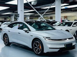 2025 Changan Qiyuan A06 28.39 kWh, серебристый, 2245002 рублей, вид 3
