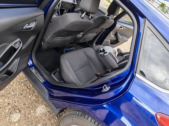 2015 Ford Focus III Рестайлинг, синий, 1050000 рублей - вид 24