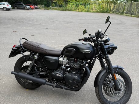 2020 Triumph Bonneville T120, чёрный, 1150000 рублей, вид 2