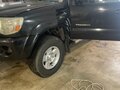 2005 Toyota Tacoma II, чёрный, 2650000 рублей - вид 4