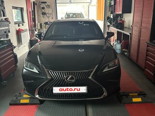 2018 Lexus ES 250 VII, чёрный, 4000000 рублей, вид 1