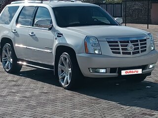 2013 Cadillac Escalade III, белый, 2800000 рублей, вид 2