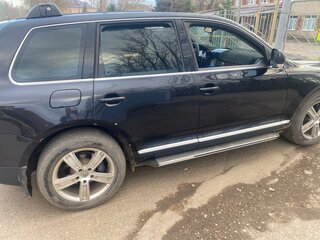 2005 Volkswagen Touareg I, чёрный, 800000 рублей, вид 2