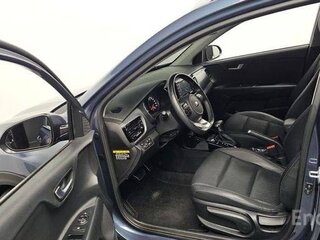 2020 Kia Stonic I, синий, 1725000 рублей, вид 3