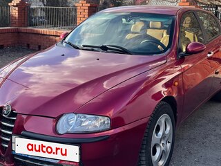 2004 Alfa Romeo 147 I, красный, 475000 рублей, вид 1