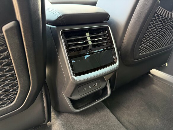 2026 Geely Monjaro I, белый - вид 26