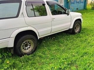 1992 Nissan Terrano I, белый, 750000 рублей, вид 3