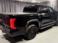 2025 Toyota Tundra CrewMax III, чёрный - вид 2