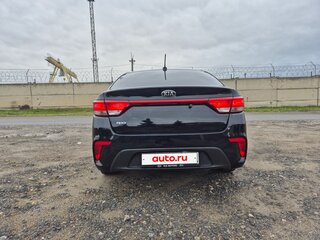 2019 Kia Rio IV, чёрный, 1425000 рублей, вид 5