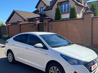 2020 Hyundai Solaris II Рестайлинг, белый, 1340000 рублей, вид 1
