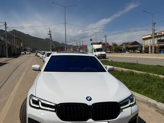 2021 BMW 5 серии 530i VII (G30/G31/G38) Рестайлинг, белый, 4530000 рублей, вид 2