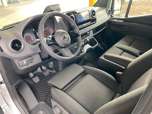 2025 Mercedes-Benz Sprinter, белый, 6804000 рублей - вид 3