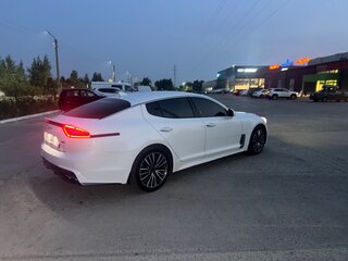 2018 Kia Stinger I, белый, 2350000 рублей, вид 4
