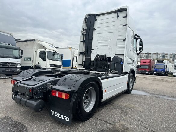 2024 Volvo FH, белый, 15490000 рублей - вид 4