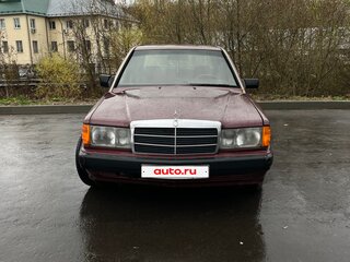 1992 Mercedes-Benz 190 (W201), красный, 400000 рублей, вид 4