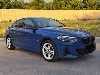 2022 BMW 1 серии 120i III (F52) Рестайлинг, синий, 1780000 рублей, вид 4