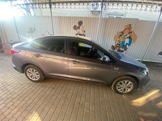 2020 Hyundai Solaris II Рестайлинг, серый, 1229000 рублей, вид 2