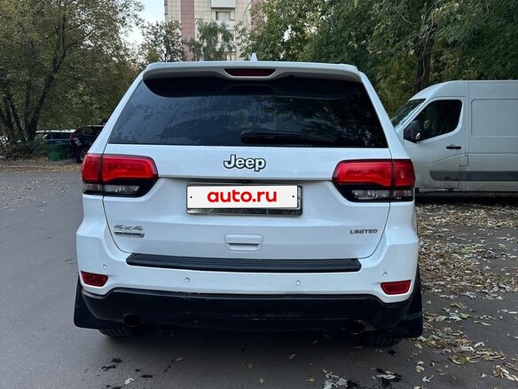 2013 Jeep Grand Cherokee IV (WK2), белый, 1700000 рублей - вид 3