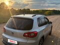 2010 Volkswagen Tiguan I, серебристый, 1280000 рублей - вид 3