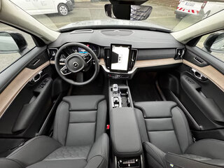 2025 Volvo XC90 T8 II Рестайлинг 2, серый, 13990000 рублей, вид 4