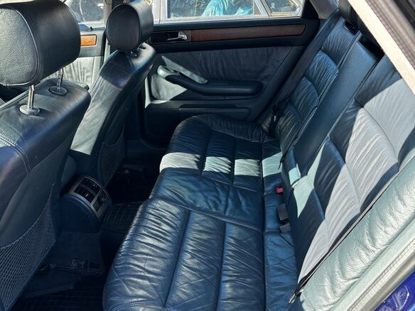 1997 Audi A6 II (C5), синий, 450000 рублей - вид 25