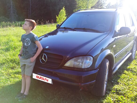 1999 Mercedes-Benz M-Класс 320 I (W163), синий, 630000 рублей - вид 4