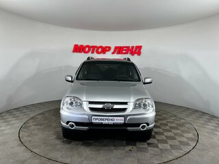 2018 Chevrolet Niva I Рестайлинг, серый, 676000 рублей, вид 2