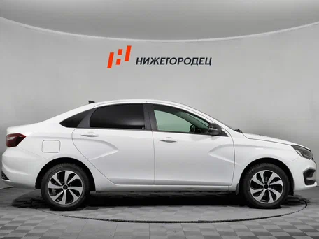 2023 Lada (ВАЗ) Vesta I Рестайлинг (NG), белый, 1199000 рублей, вид 3