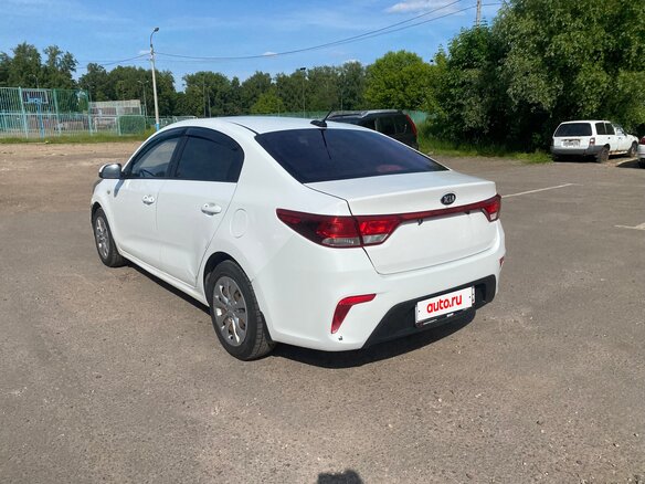 2018 Kia Rio IV, белый, 970000 рублей - вид 6