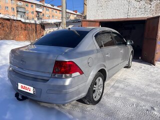 2011 Opel Astra H Рестайлинг, серебристый, 520000 рублей, вид 3