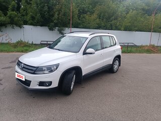 2011 Volkswagen Tiguan I Рестайлинг, белый, 1100000 рублей, вид 1