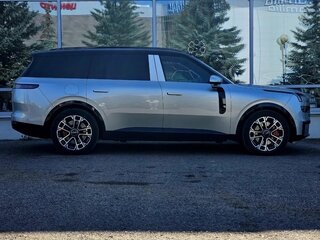 2025 Lynk & Co 900, серебристый, 7390000 рублей, вид 4