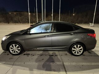 2011 Hyundai Solaris I, чёрный, 550000 рублей, вид 4