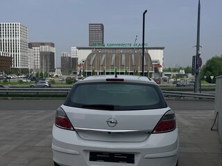 2008 Opel Astra H Рестайлинг, белый, 500000 рублей, вид 3