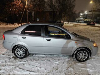 2005 Chevrolet Aveo I, серебристый, 350000 рублей, вид 2