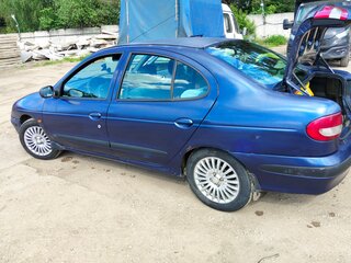 2002 Renault Megane I Рестайлинг, синий, 130000 рублей, вид 1