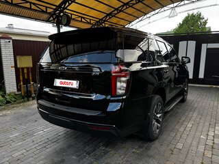 2021 Chevrolet Tahoe V, чёрный, 7850000 рублей, вид 3
